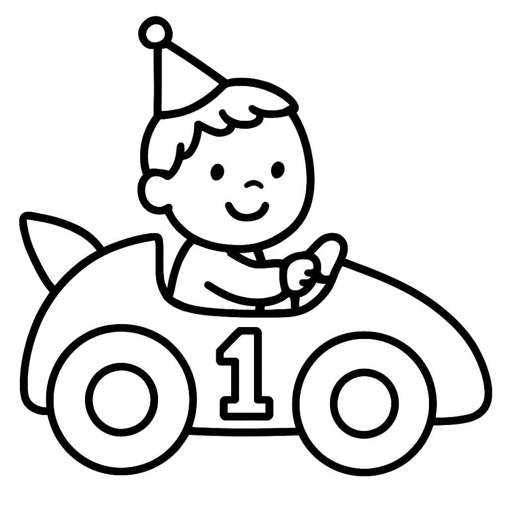 Premier anniversaire petit garçon conduisant une voiture de course